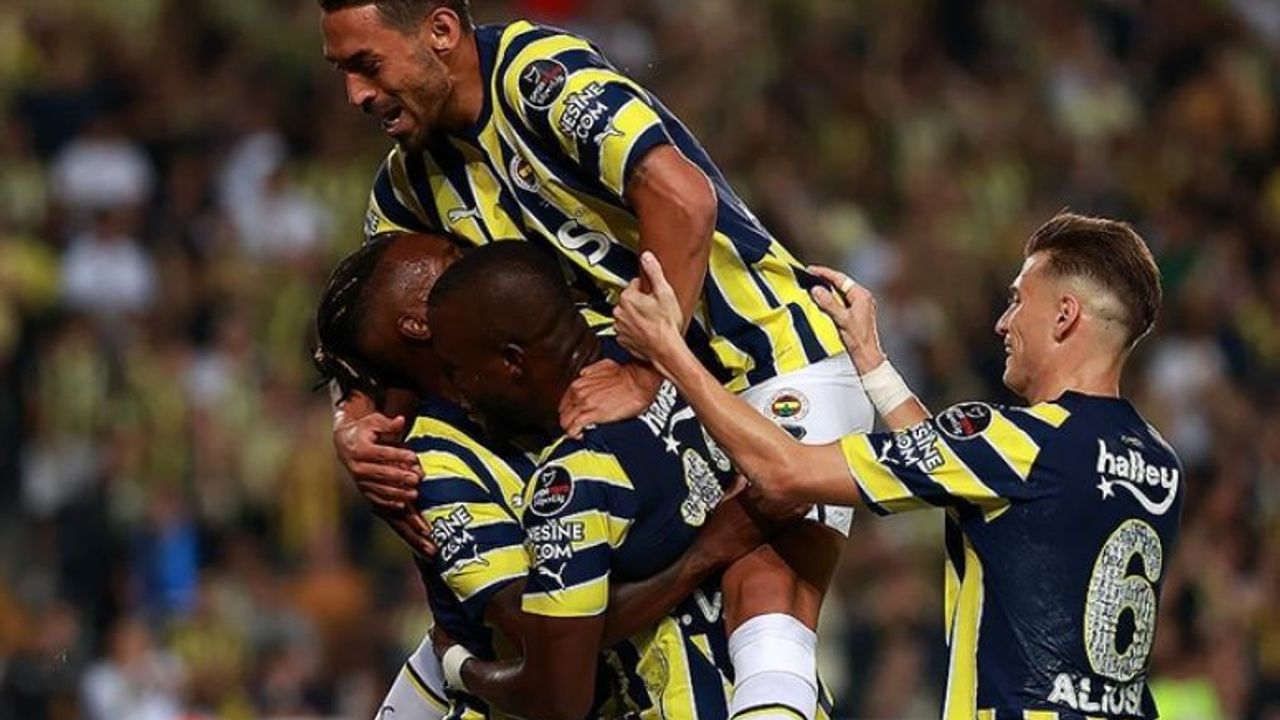 Fenerbahçe, sahasında Alanyaspor'u 5-0 yendi