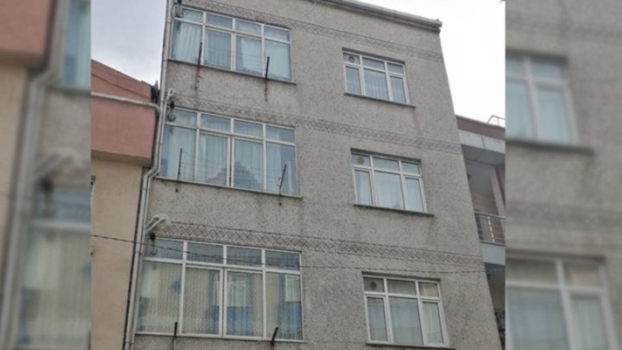 İstanbul'da atık dolu evde yalnız kalan 3 çocuk korumaya alındı