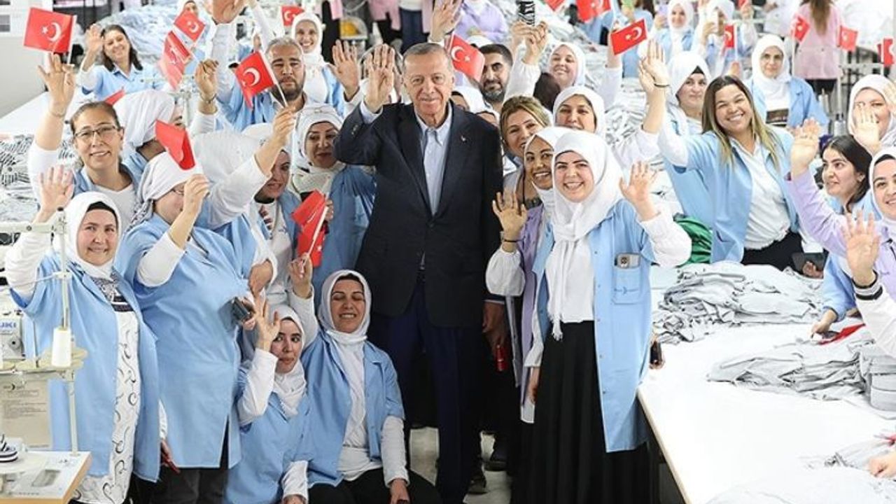Cumhurbaşkanı Erdoğan: İstihdamdaki kadın sayısı Cumhuriyet tarihi rekorunu kırdı