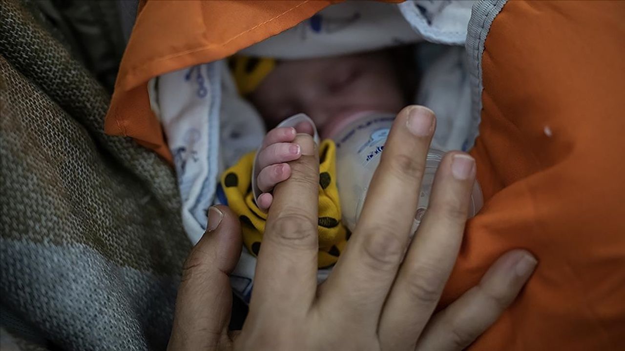 Bakan Yanık'tan depremzede bebeklere "süt annelik" yapılmasına ilişkin açıklama