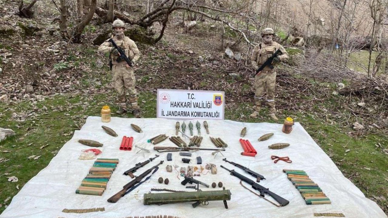 Hakkari'de PKK'nın silah deposu bulundu