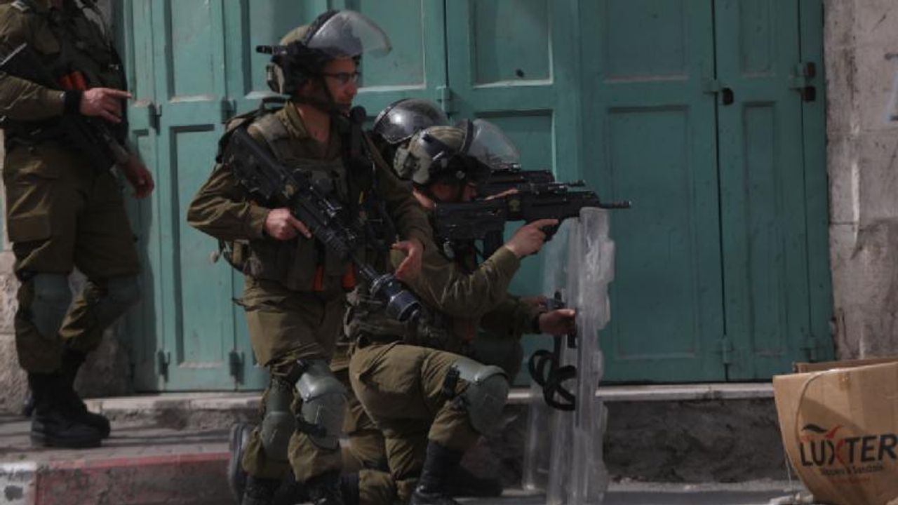 İsrail'den mülteci kampına baskın! Bir Filistinli öldürüldü