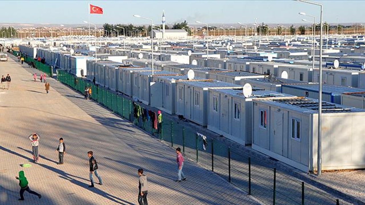 ABD sınır göçmen kampında çadırların ateşe verildiği iddiası