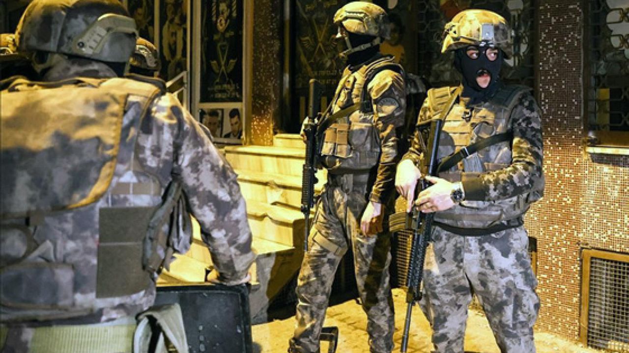 Ankara merkezli 15 ilde PKK ve FETÖ'ye operasyon