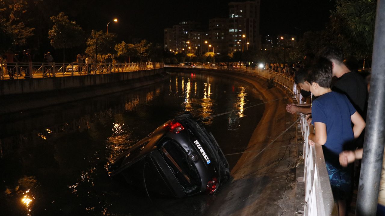 Adana’da otomobil sulama kanalına düştü: 1 ölü 1 yaralı