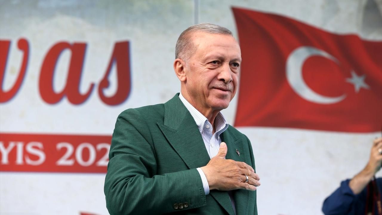 Erdoğan 'Milletimize dergi kapaklarından ayar veremediler'