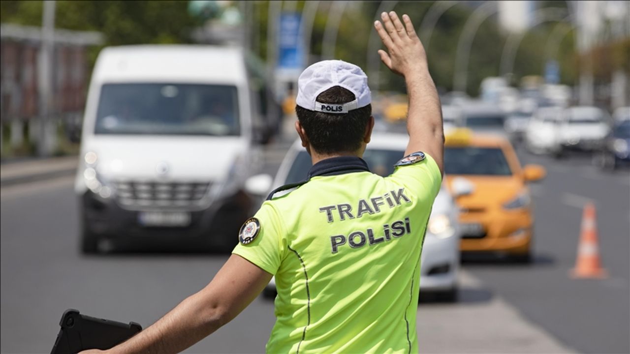 Ankara'da, Cumhurbaşkanı Erdoğan'ın yemin töreni nedeniyle yarın bazı yollar trafiğe kapatılacak