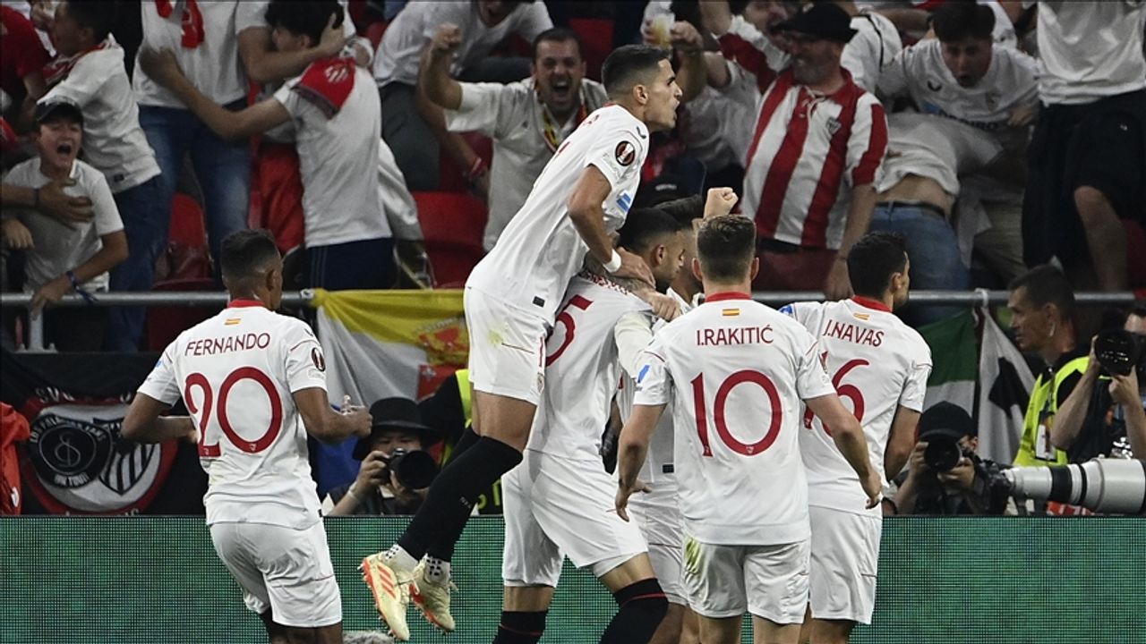 Sevilla Avrupa Ligi'nde 7. kez şampiyonluğa ulaştı