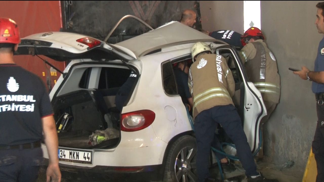 Başakşehir'de meydana gelen kazada 1'i ağır 2 kişi yaralandı!