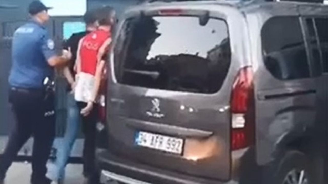 Kadıköy'de İETT şoförüne biber gazı sıkan sürücü yakalandı!