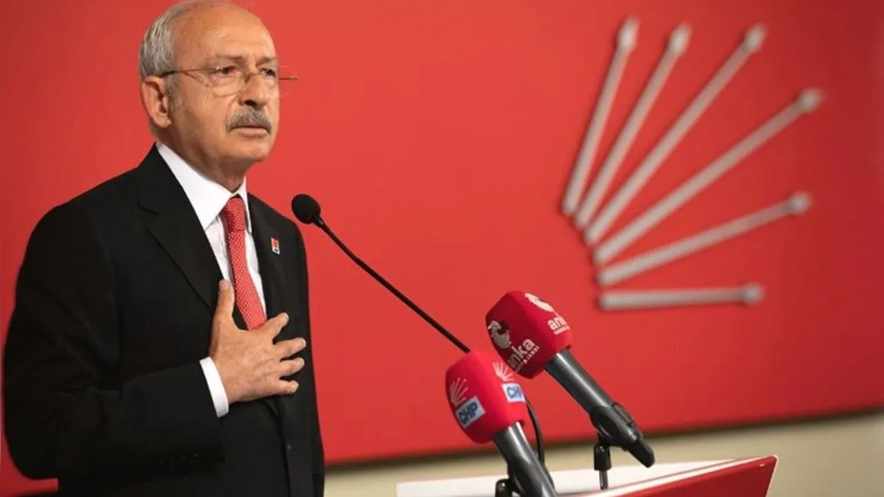 Kılıçdaroğlu İstanbul’da 39 İlçe Başkanı ile toplandı