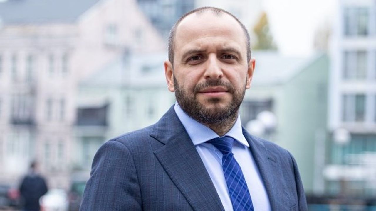 Zelenskiy, Kırım Tatar Türkü Rüstem Umerov'u Savunma Bakanı olarak atayacak!