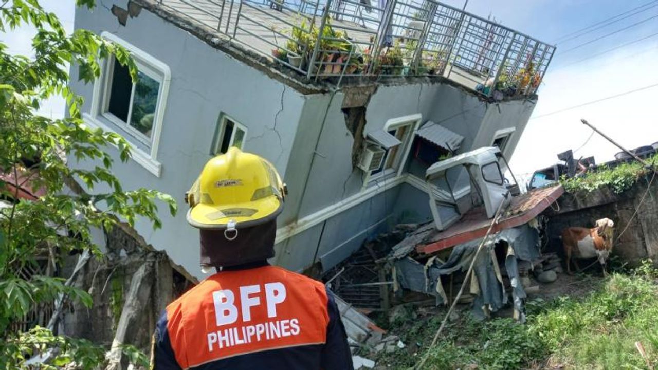 Filipinler'de 6,7 büyüklüğünde deprem: Can kaybı 6'ya yükseldi