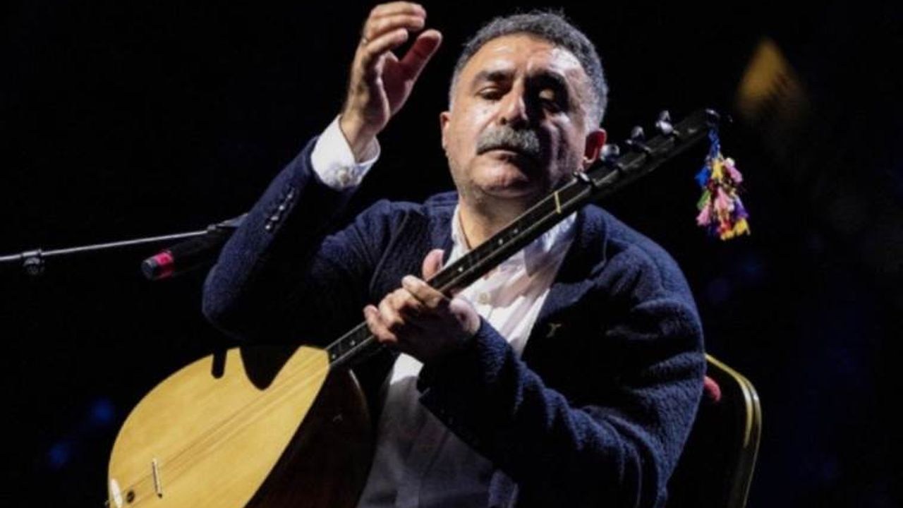 Sanatçı Erdal Erzincan isyan etti! Olay ‘5’li çete’ açıklaması