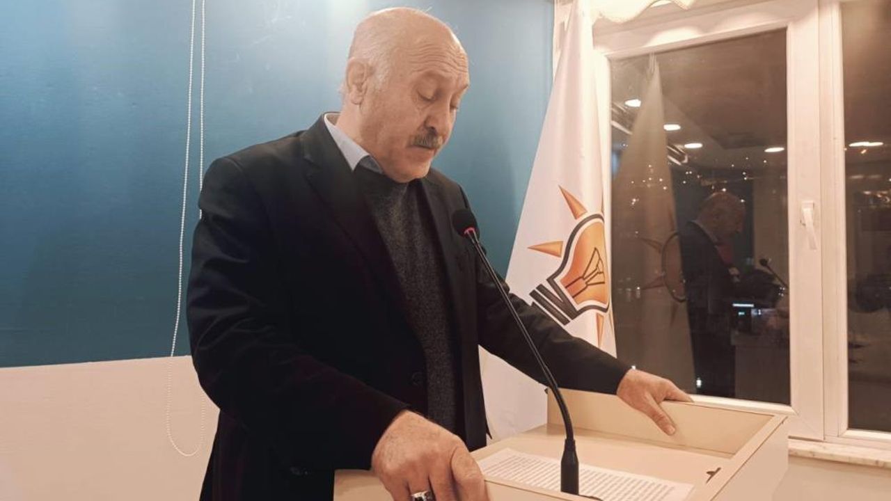 AK Parti Bayburt İl Başkanı istifa etti