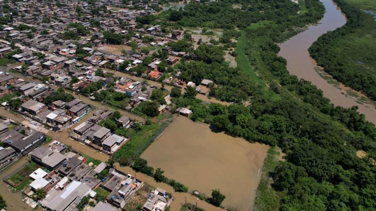 Brezilya'da seller nedeniyle 12 kişi hayatını kaybetti