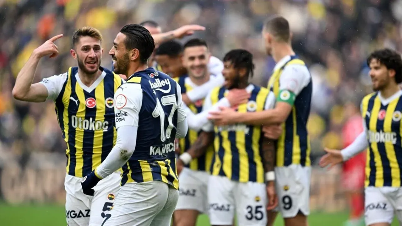 3 puan Kanarya'nın! Fenerbahçe RAMS Başakşehir'i 1-0 yendi