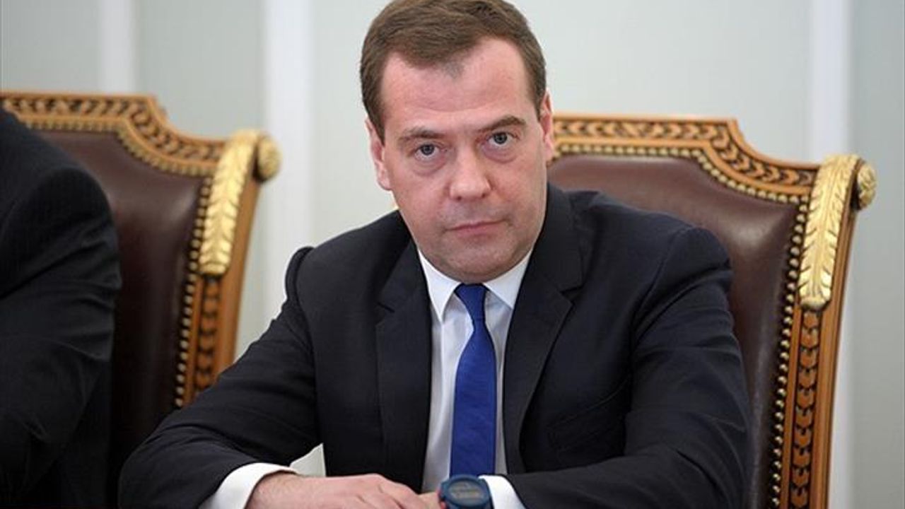 Medvedev: İngiltere'nin Ukrayna'ya desteği Rusya için savaş anlamına gelir