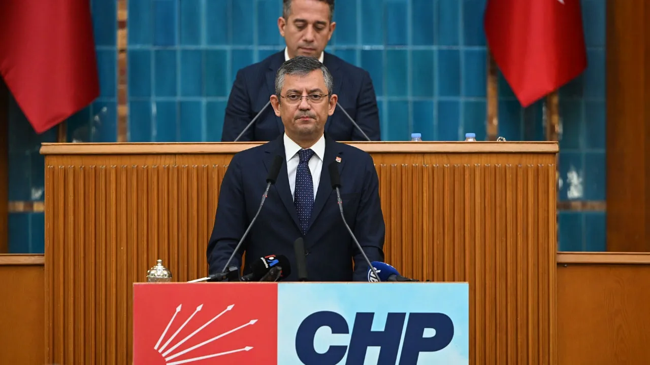 CHP İzmir adayı olarak Karşıyaka Belediye Başkanı Cemil Tugay'ı düşünüyor