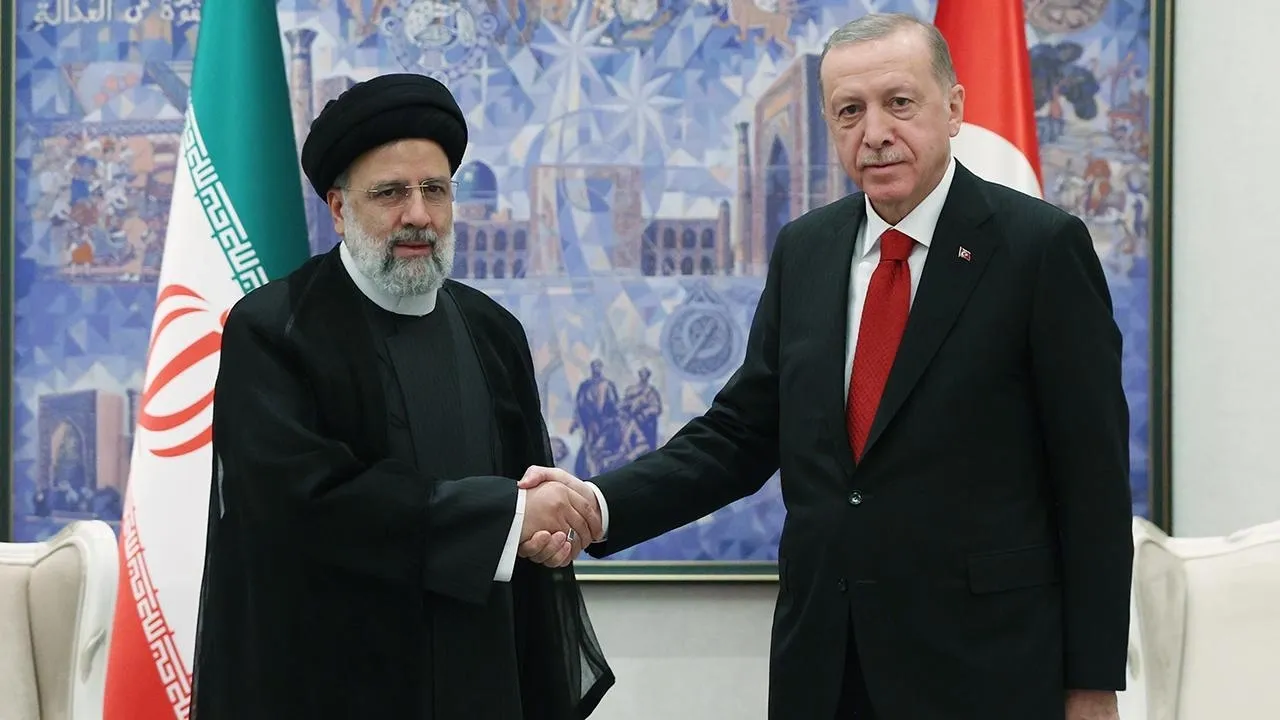İran Dışişleri Bakanı "Türkiye ile işbirliğinde yeni bir sayfaya başladık" açıklaması