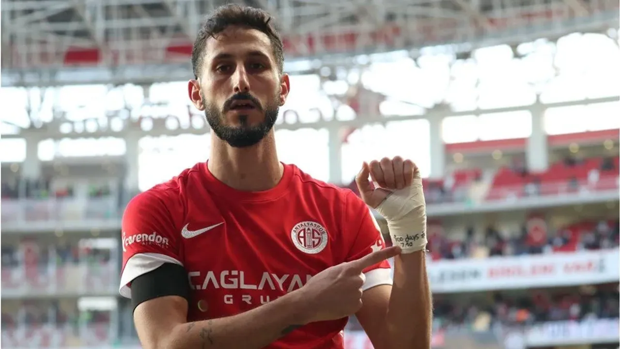 Antalyaspor'un İsrailli futbolcusu Sagiv Jehezkel gözaltına alındı