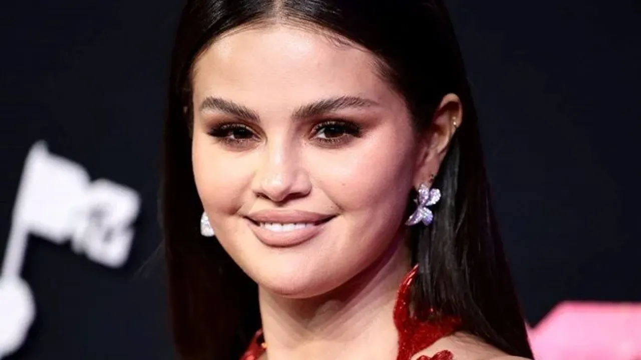 Selena Gomez yeni filminde Linda Ronstadt'ı canlandıracak
