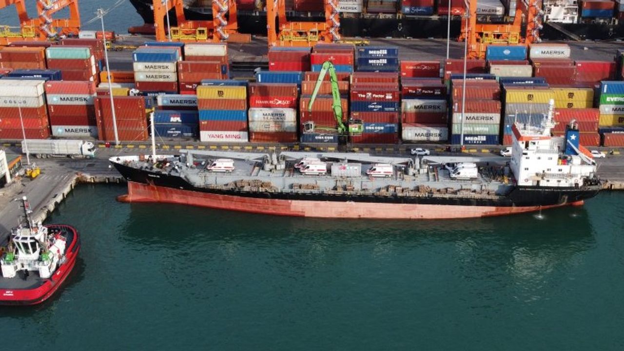 Türk Kızılayı Gazze’ye bin 500 tonluk 3’üncü yardım gemisi gönderdi