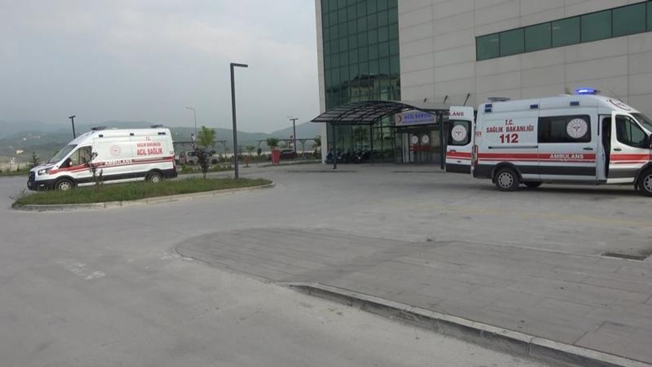 Yalova'da gıda zehirlenmesi geçiren 20 işçi hastaneye kaldırıldı
