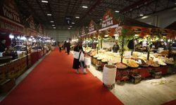 Antalya'da Ulusal Gastronomi Festivali'nde coğrafi işaretli ürünler sergileniyor