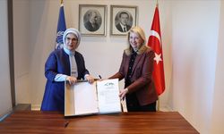 Emine Erdoğan, UNICEF İcra Direktörü Russell ile görüştü