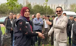 Ardahan'da arıcılıktaki nektarın artırılması için üreticilere 1500 fidan dağıtıldı