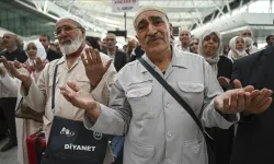 Ankara'dan ilk hac kafilesi dualarla uğurlandı