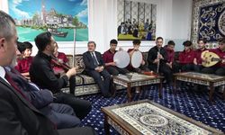 Amasya'da sıra dışı İmam Hatip Lisesi: Öğrenciler musiki icra ediyor