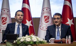 Devir Teslim Töreninde duygusal anlar! O kişilerden bahsederken boğazı düğümlendi