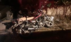 Bilecik'te 2 motosiklet kafa kafaya çarpıştı, 3 kişi yaralandı