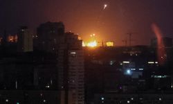Ruslar Kiev'e hava saldırısı düzenlendi