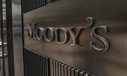 Moody's'ten Polonya'ya "Rus etkisi" yasasının AB ile ilişkilere zarar vereceği uyarısı