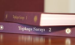 Topkapı Sarayı'nı en kapsamlı haliyle anlatan 2 ciltlik kitap yayınlandı