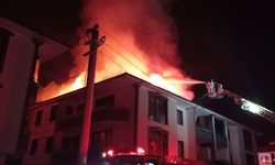 Trafo patlaması: çatı alev alev yandı