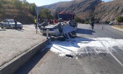 Refüje Çarpan Otomobil Takla Attı: 5 Yaralı