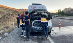 Ambulans alev Aldı