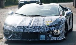 Lamborghini Huracan'ın halefi testlerini sürdürüyor