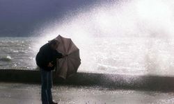 İstanbul'da şiddetli yağış ve fırtına can aldı