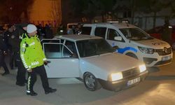 Aksaray'da polisten kaçan şahısların kovalamaca anı-İzle