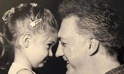 Tamer Karadağlı'nın Yetenekli Kızı Zeyno: Son hali hem annesine hem babasına benzetiliyor!