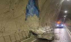 Tünelde çökme yaşanıyor: Blok halinde beton düşüyor