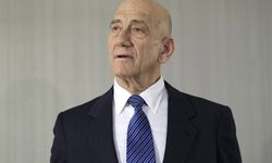 Ehud Olmert Netanyahu ve çetesinin gerçek niyetlerini itiraf etti!