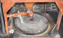 154 yıllık değirmende günde 400 kilogram tescilli "Dergul" tahini üretiliyor