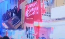 Denizli'de CHP'lilerin kutlama yaptığı balkon böyle çöktü-İzle