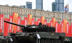 Ele geçirilen Alman Leopard tankı başkent Moskova’da sergileniyor